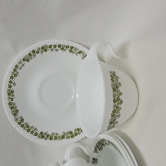 Vintage Corelle Spring Blossom/Crazy Daisy Hook Handle Cups and Saucers - Picture 2 of 5